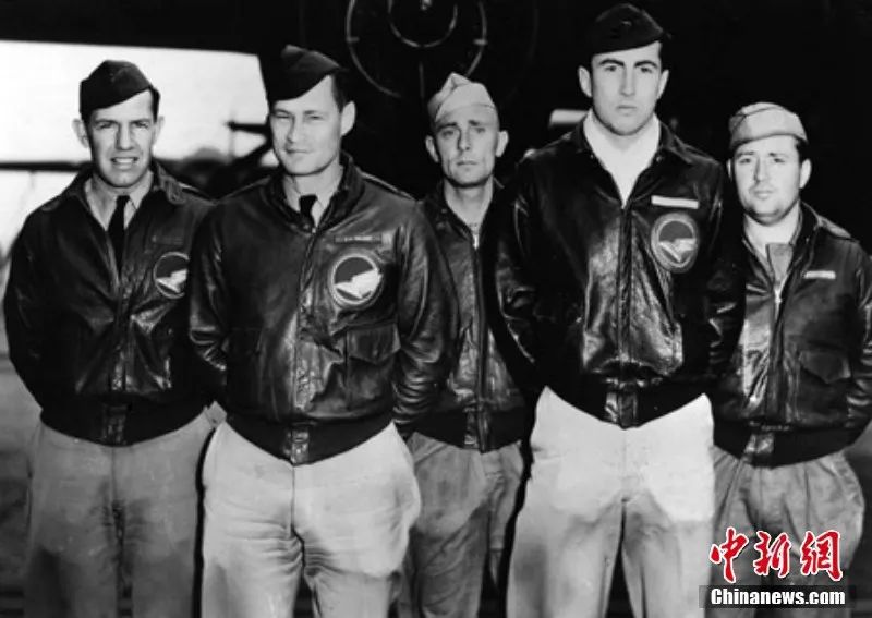 这名美国退役陆军中校为何往来“飞书”580余封中国“寻亲”?