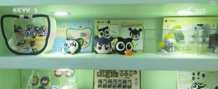 鲜明叙事、工业级制作、衍生品周边……电影市场“热气腾腾” 焕活经典IP撬动新消费