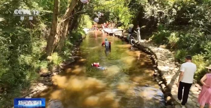 坐电梯轻松登山!“低耗游”走红 重在尝试舒适就好