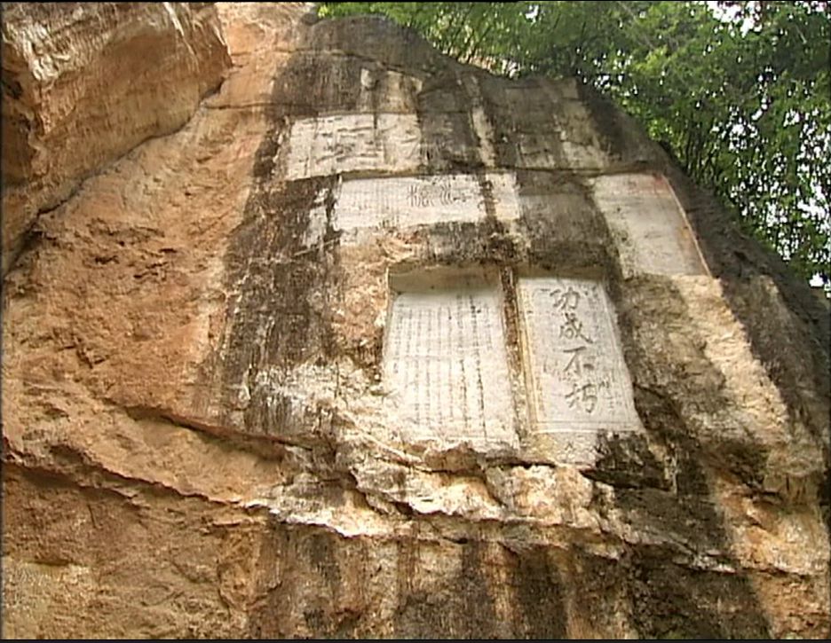 双桥飞渡北盘江：从烽火记忆到复兴之路的钢索跨度