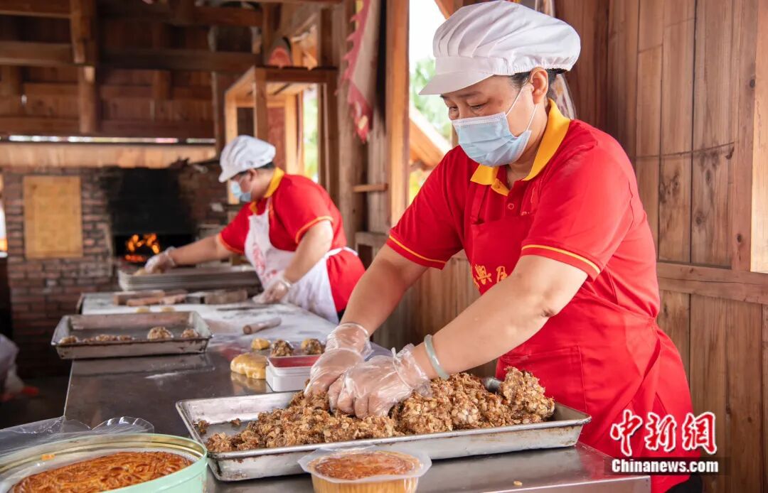 饼大如月盘、皮薄馅足……连苏东坡都夸的大月饼,你吃过吗?